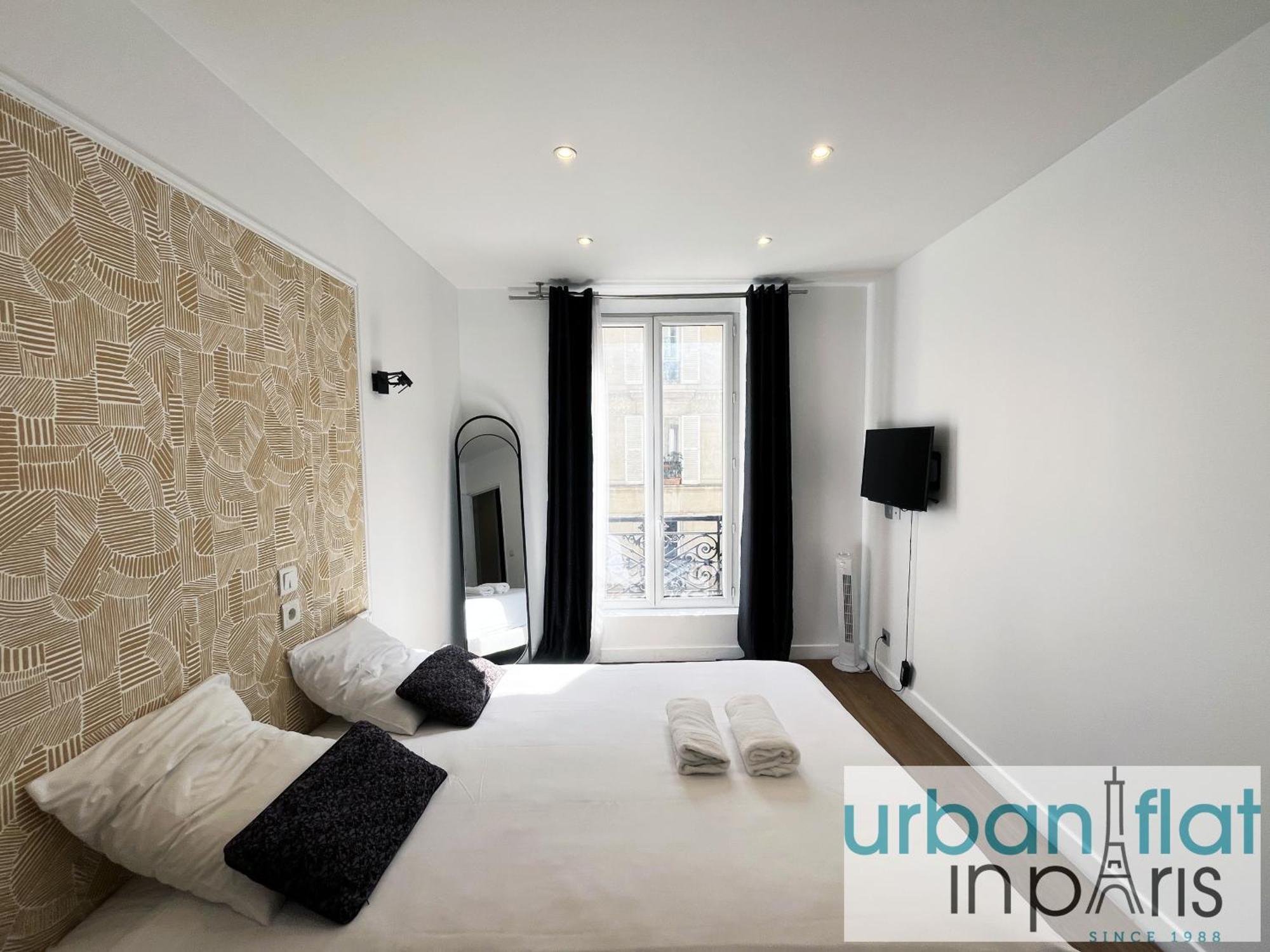 Urban Flat 18 - Charming 2bdr Parisian Appartement *