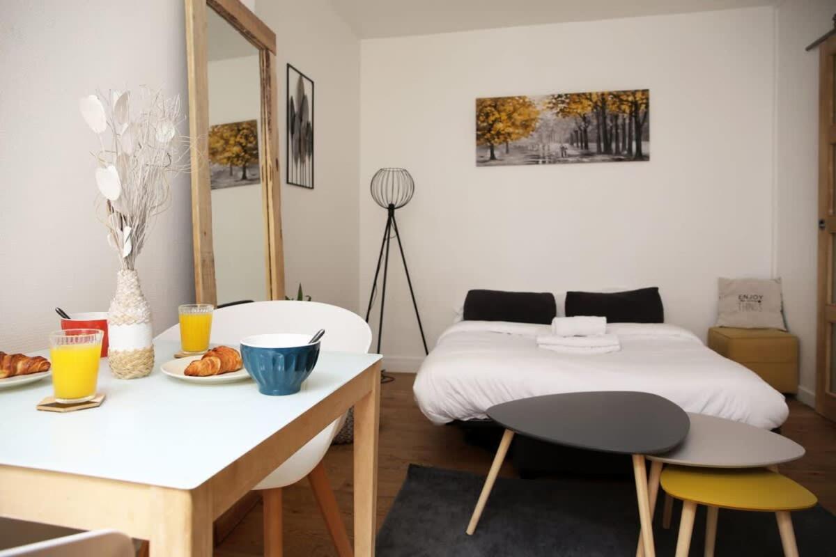Avec Bureau Proche Montmartre - P2 Appartement *