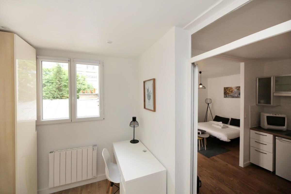 Appartement Avec Bureau Proche Montmartre - P2 Paris