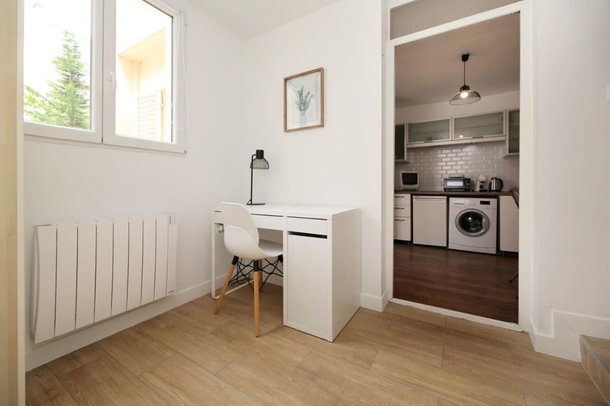 Avec Bureau Proche Montmartre - P2 Appartement *