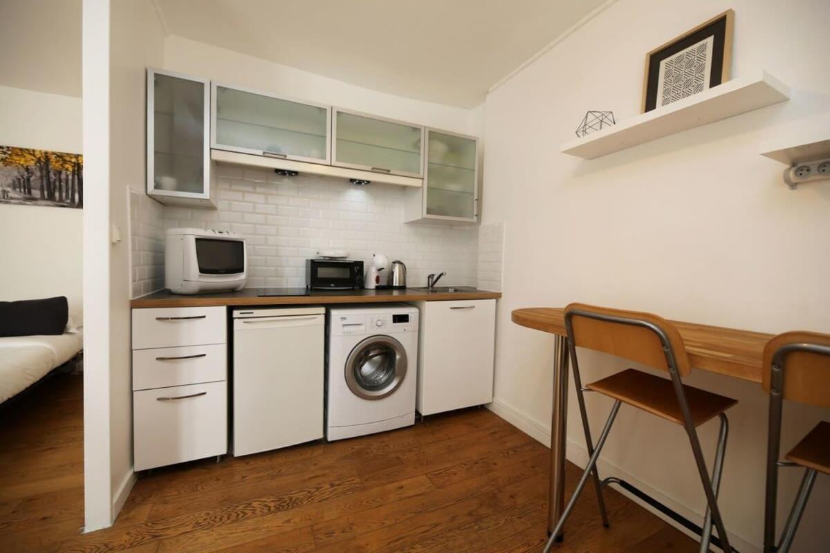 Appartement Avec Bureau Proche Montmartre - P2 Paris