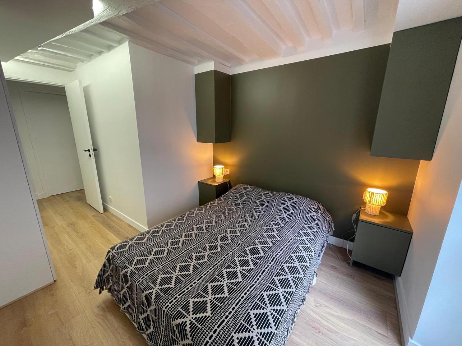 Apartment 4 Pieces Charme Centre Paris