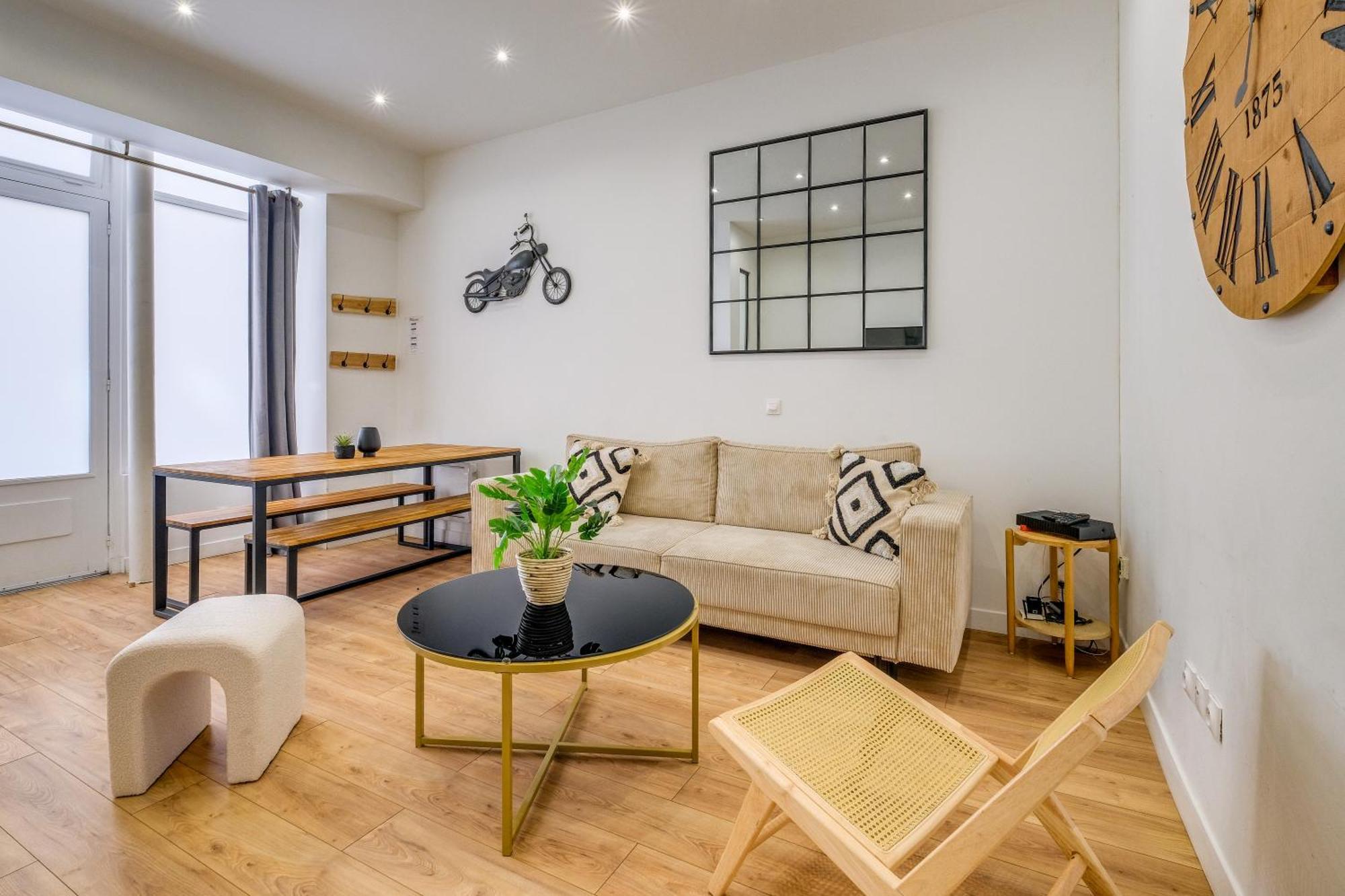Apartment Notre Dame, Odeon 5e, Triplex 2 Salles De Bain