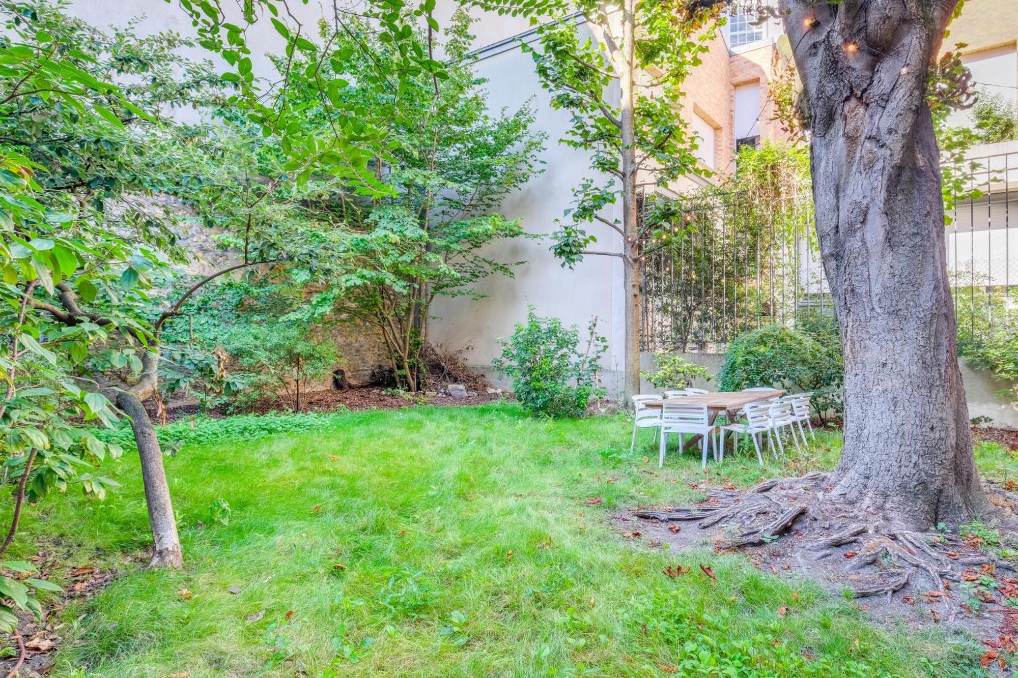 Apartment Montmartre Sacre-coeur, Jardin 6 A 8p *