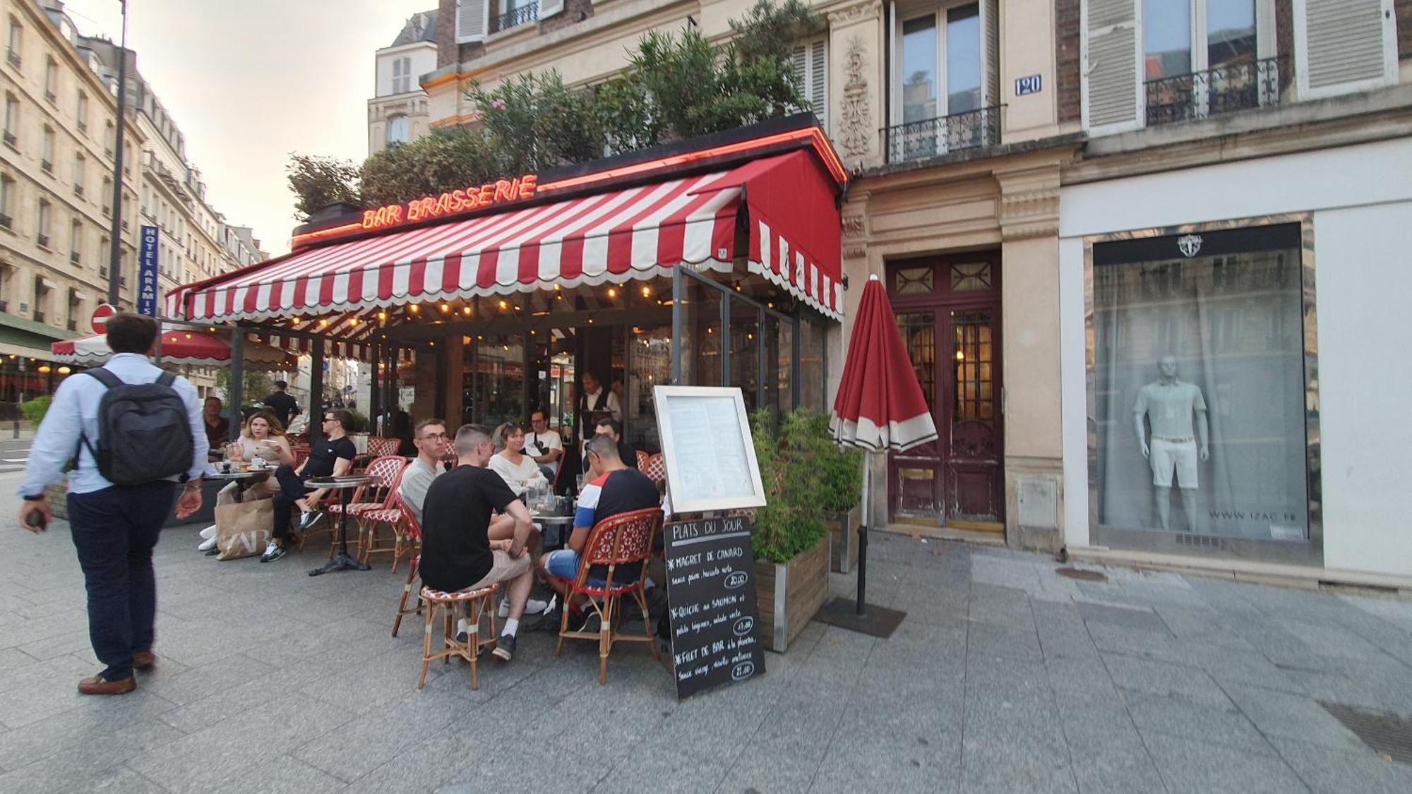1 Minute Gare Montparnasse , Center , Front Metro,close To Eiffel Tour And Louvre Meusm Apartment *
