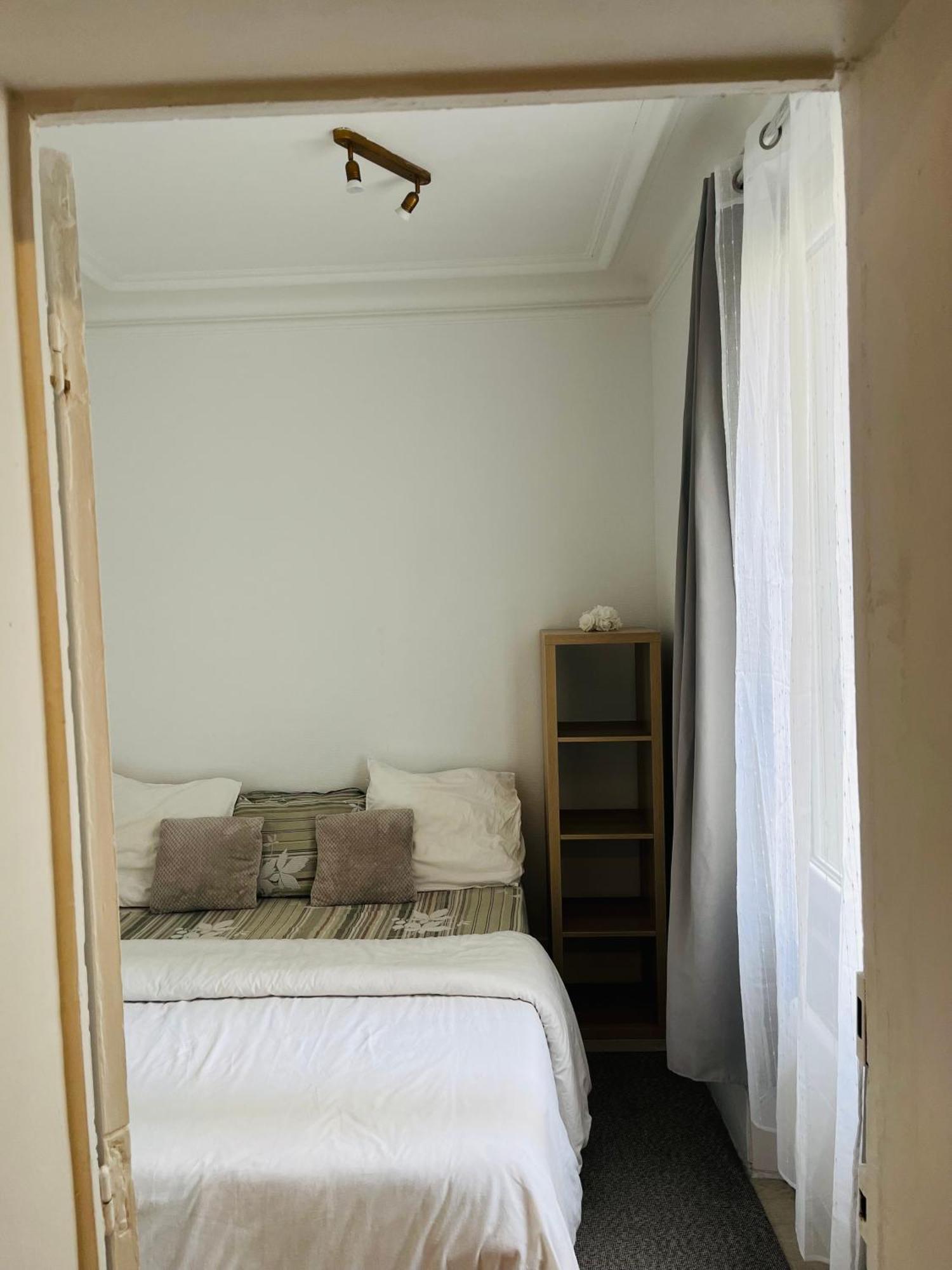 In Montmartre, Paris, Near Sacre-coeur Read Host Profile For Booking Homestay Paris