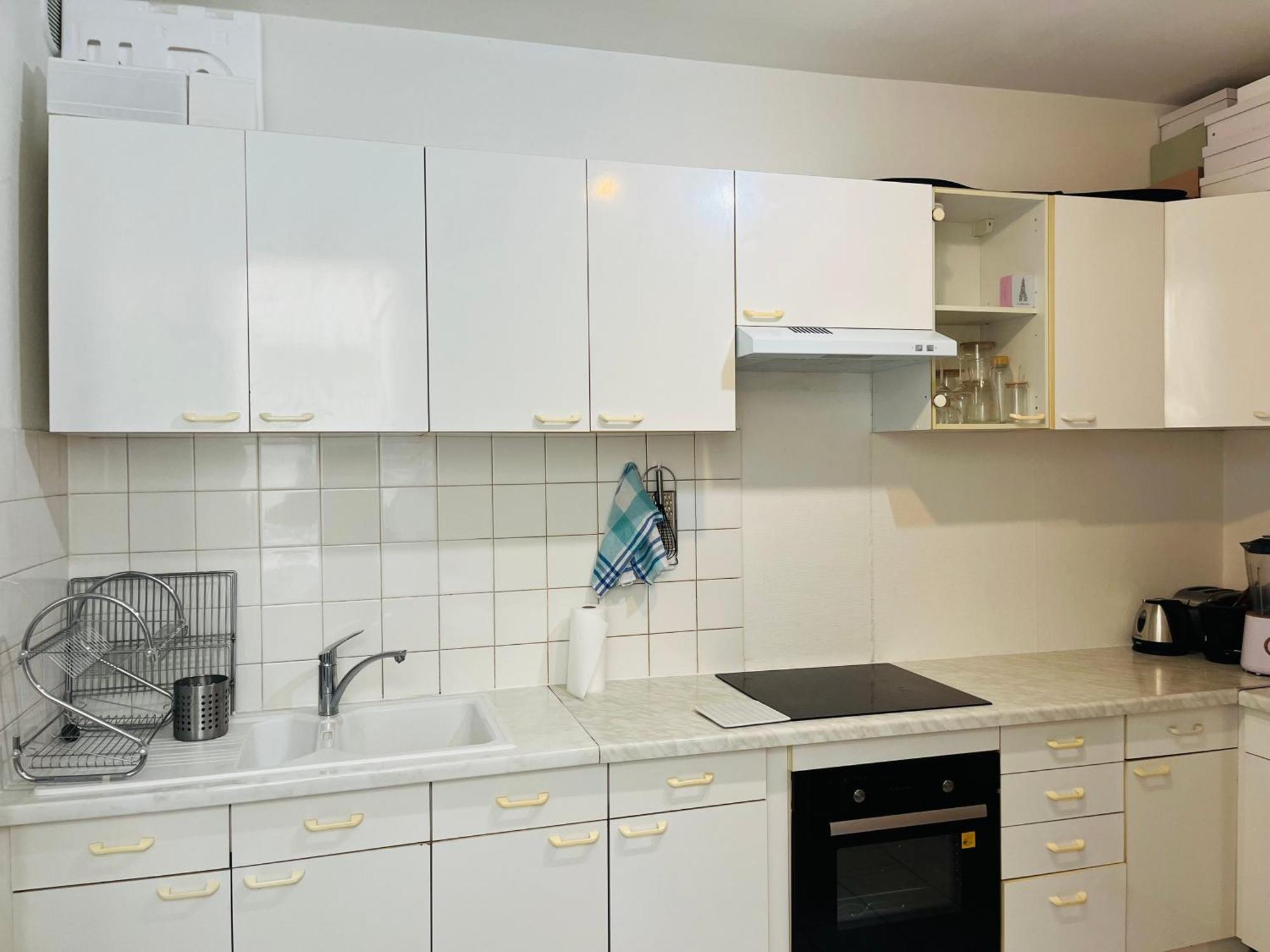 Homestay In Montmartre, Paris, Near Sacre-coeur Read Host Profile For Booking Paris