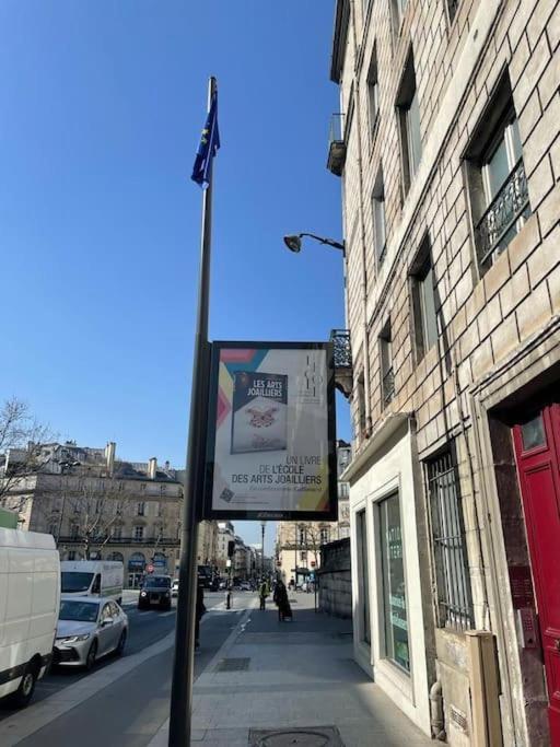 Joli Boheme Sous Les Toits De * Paris