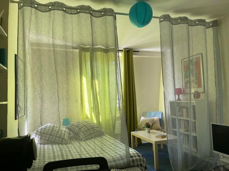 Apartment Joli Boheme Sous Les Toits De Paris