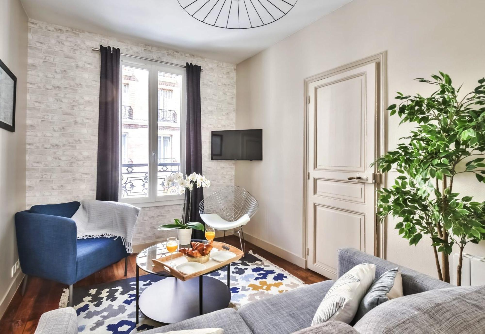 Apartment 831c Friendly Property In