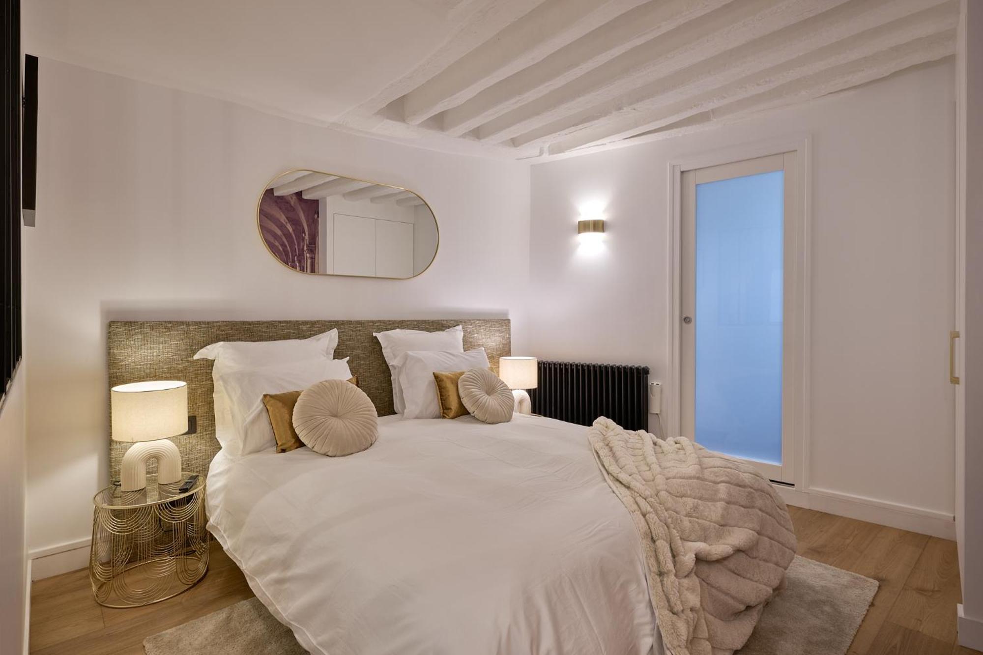 Apartment Cosy A 9 Min A Pied De La Cathedrale Notre Dame Paris