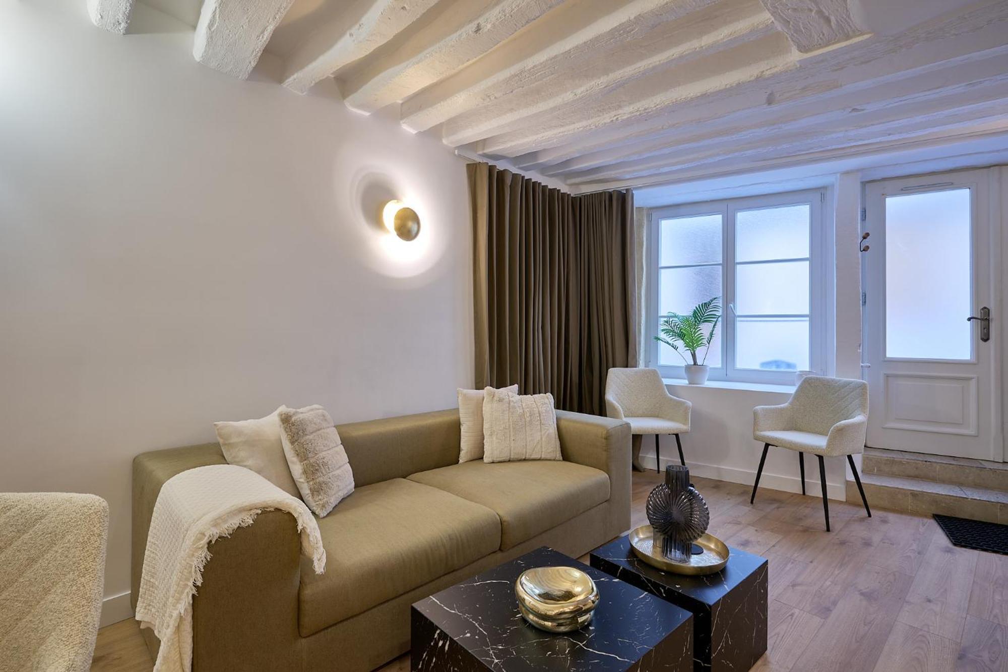Cosy A 9 Min A Pied De La Cathedrale Notre Dame Paris