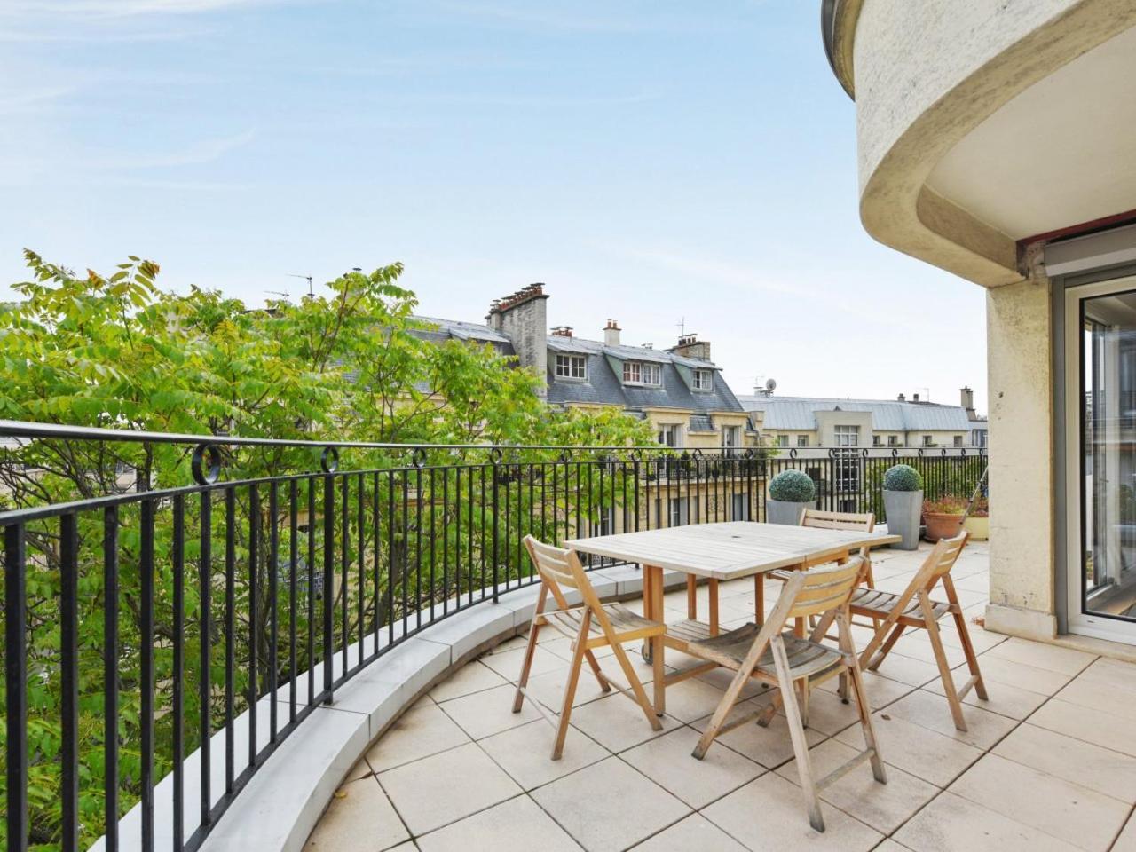 Guestready - Scenic Eiffel Tower View In 16th Arr. Apartment
