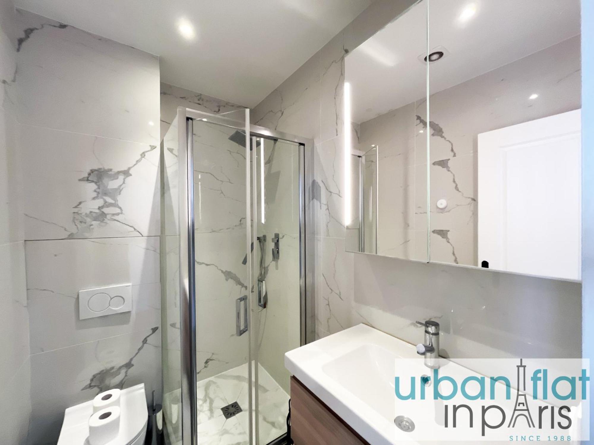 Urban Flat 108 - Classic Parisian 4 Bdr Flat Appartement *