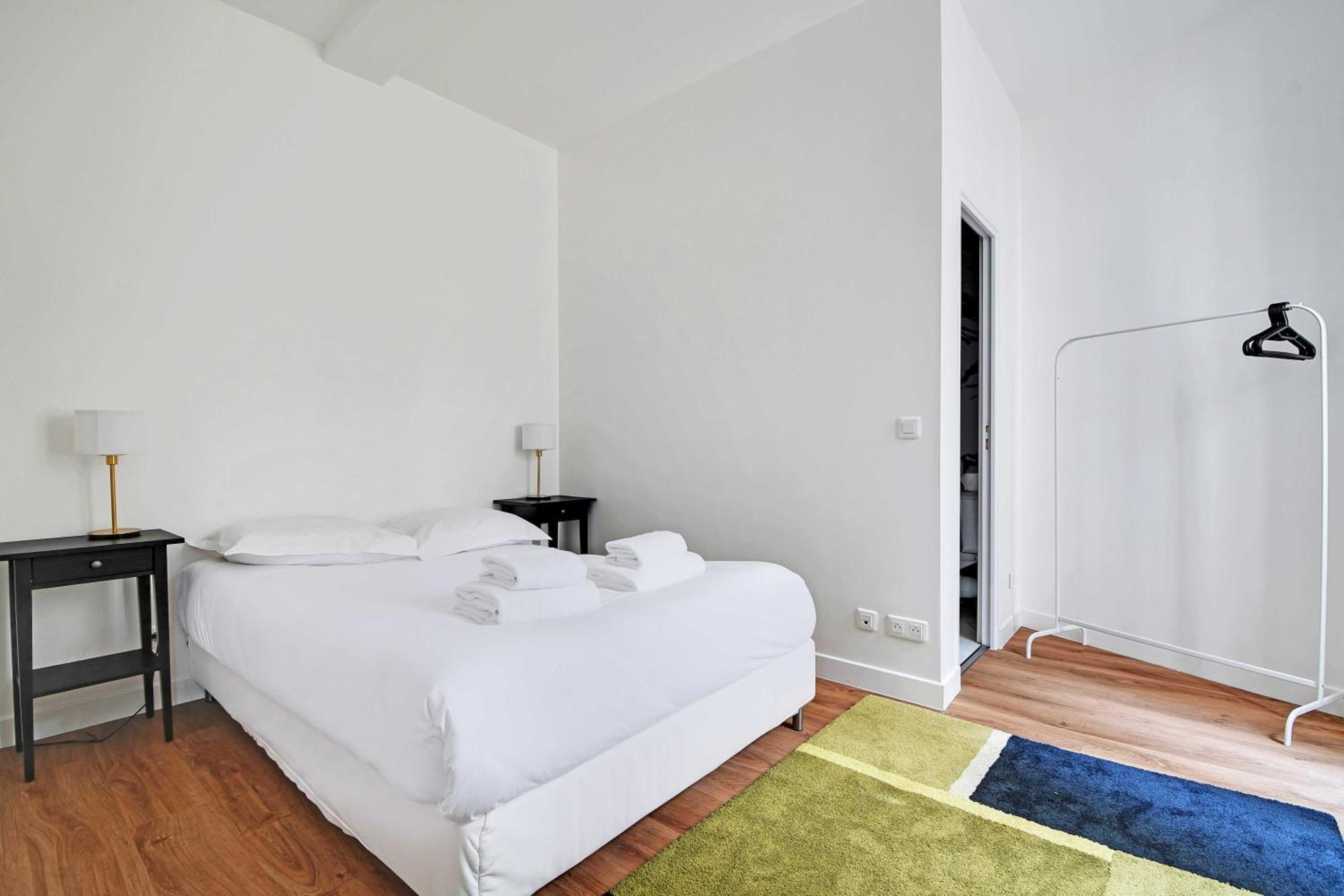 Comfortable - 1bd - 4p - Montmartre Apartment *