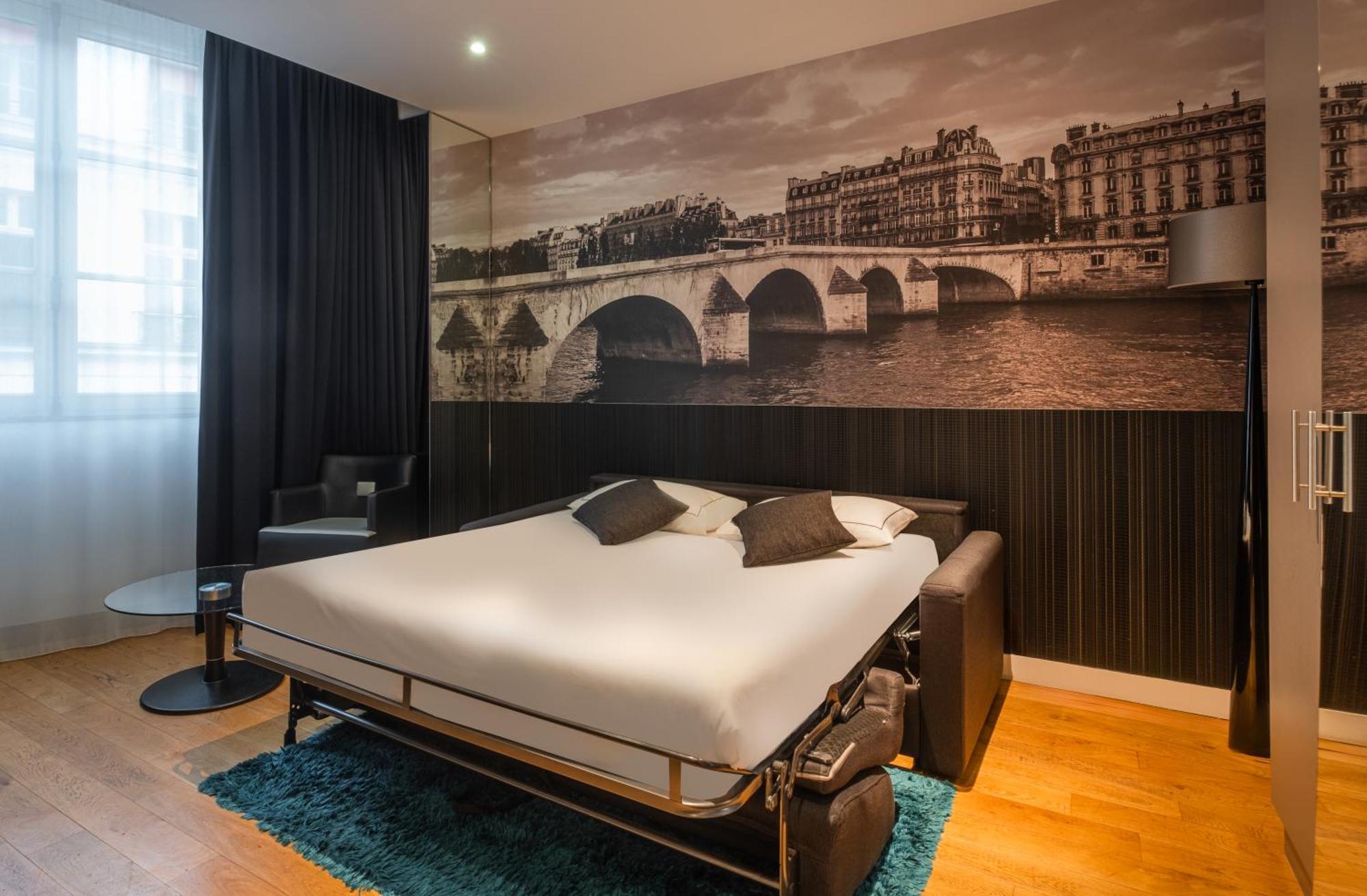 L'empire Hotel