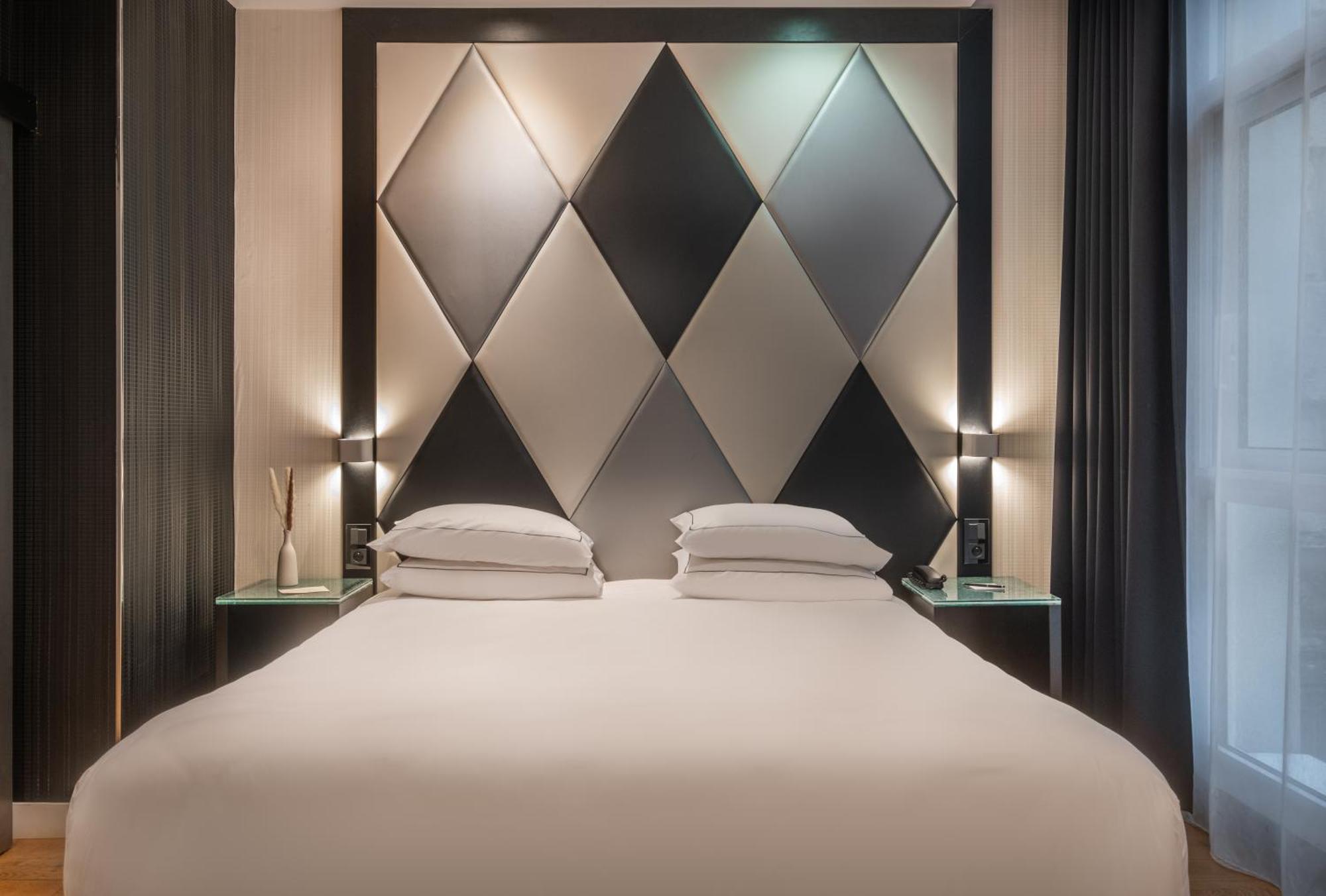 L'empire Hotel
