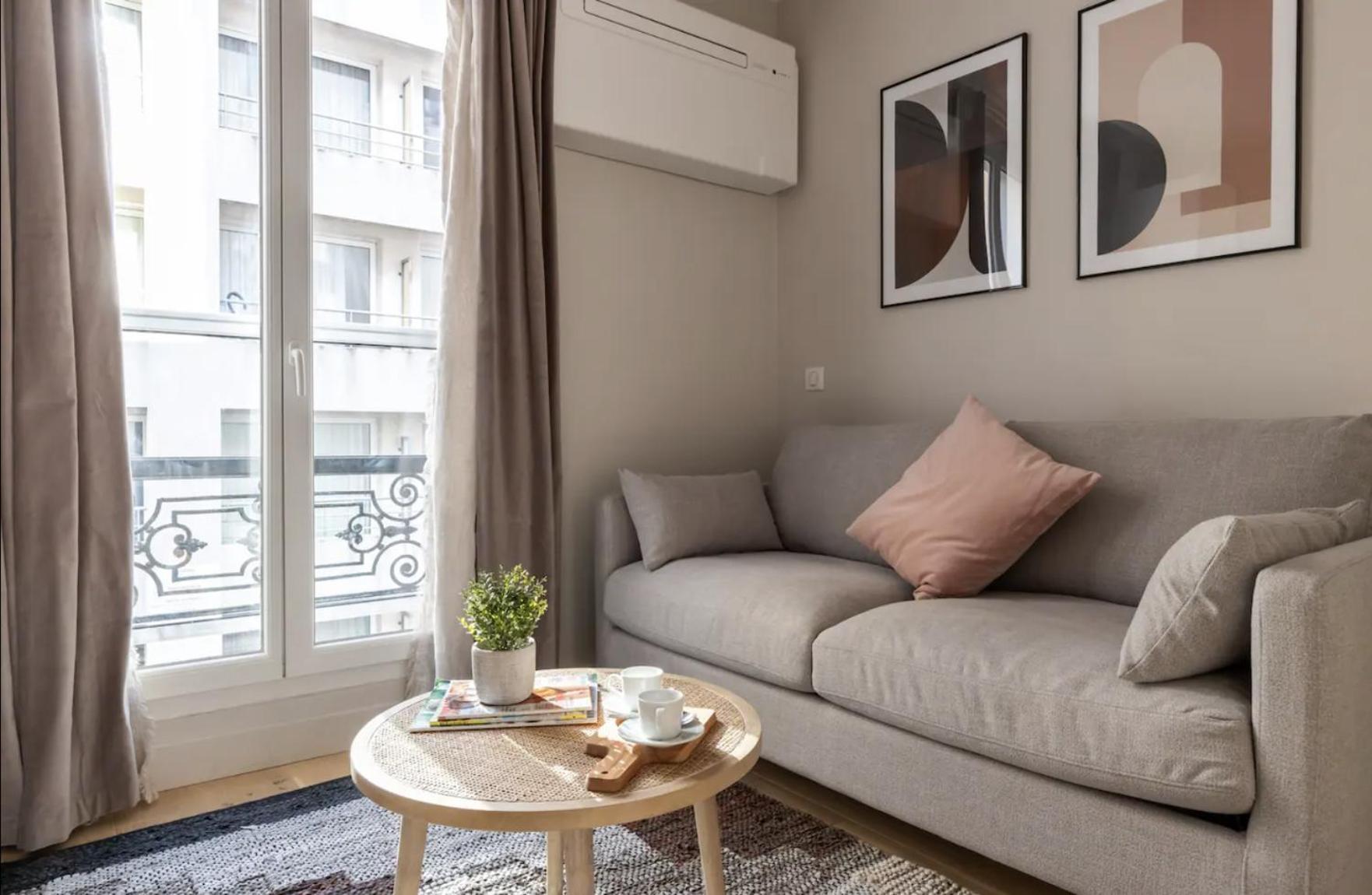 Enchanting Parisian Apartamento
