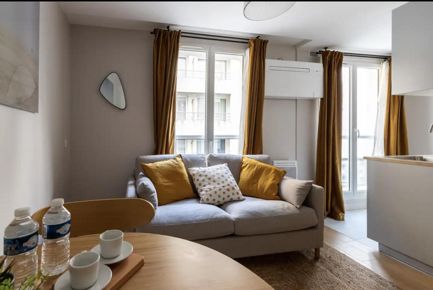 Enchanting Parisian Apartamento