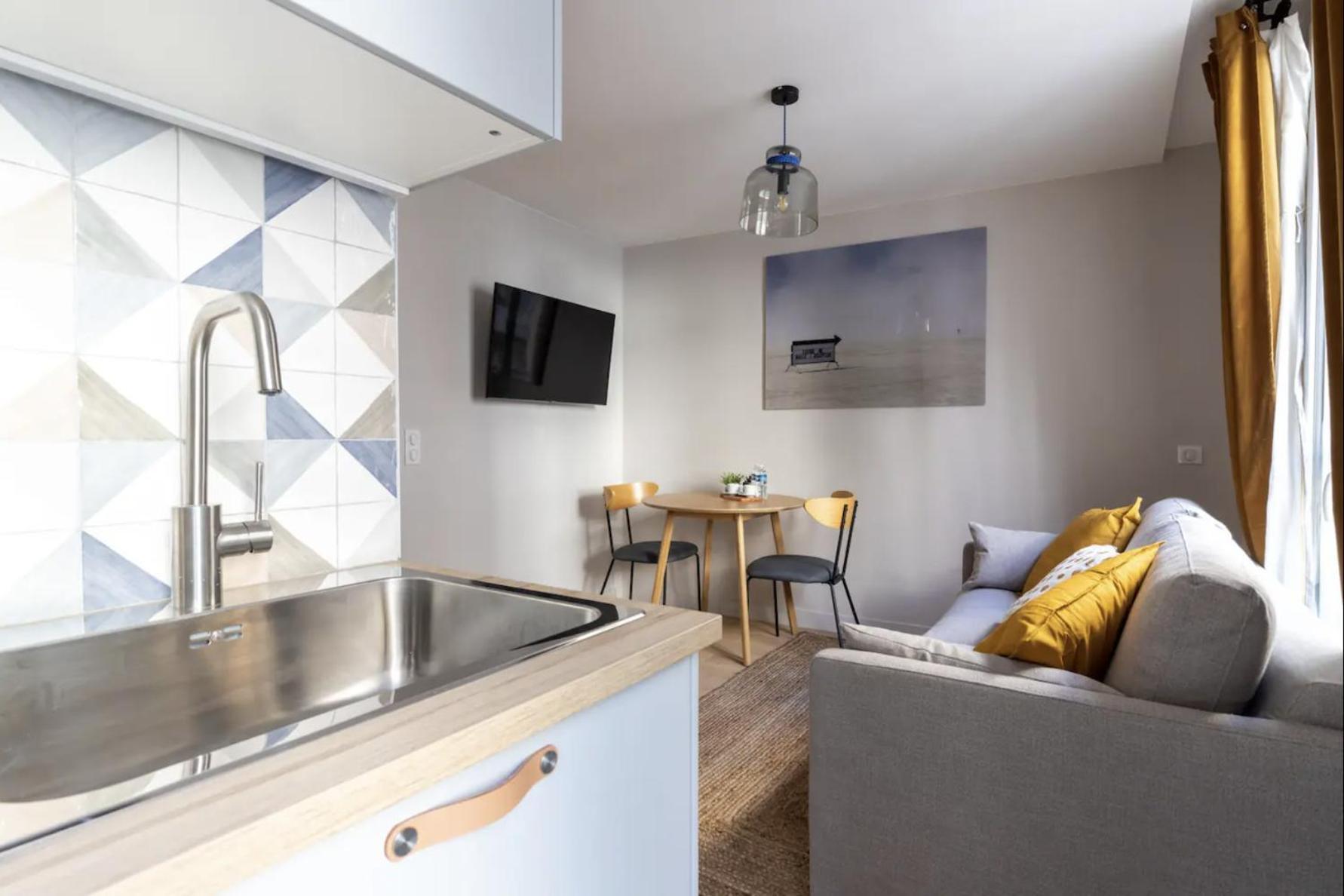 Enchanting Parisian Apartamento