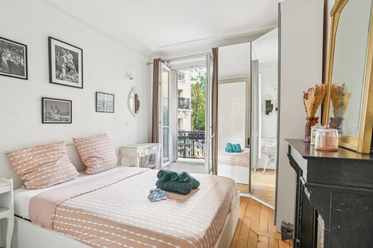 Appartement Magnifique Au Coeur Du Xviiieme *