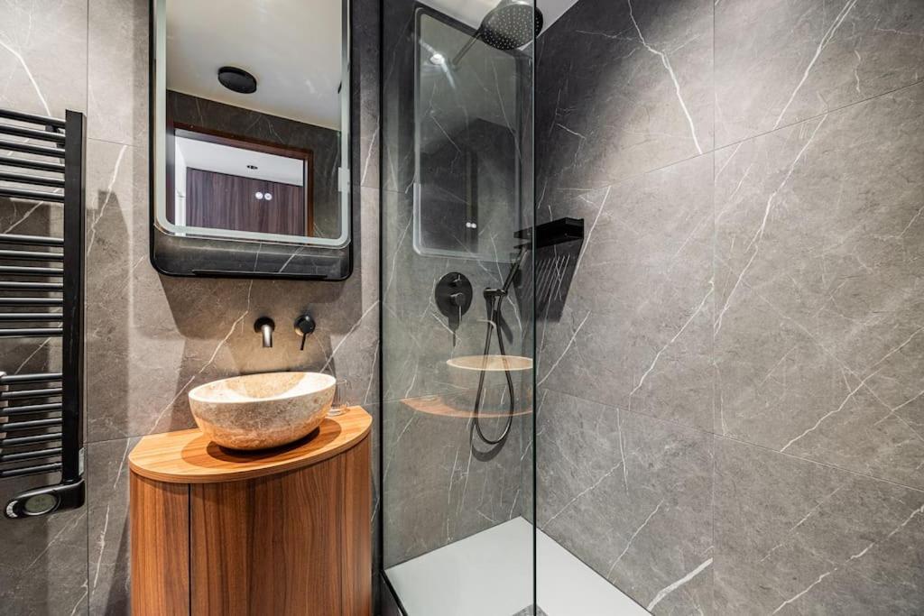 151 Luxueuse-etienne Marcel-chatelet-paris 3 Apartamento Paris
