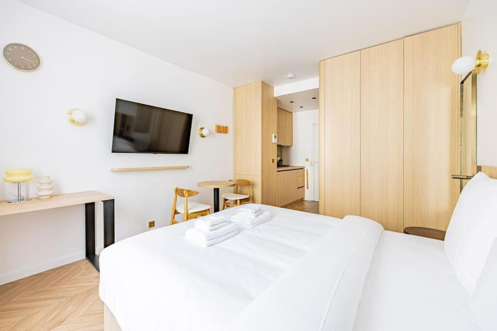 Apartment 154 Luxueuse-etienne Marcel-chatelet-paris 3 Paris