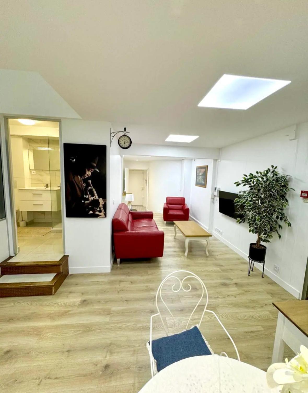 Apartment Parisian Spacious 70m2 Flat Near Eiffel Tower *