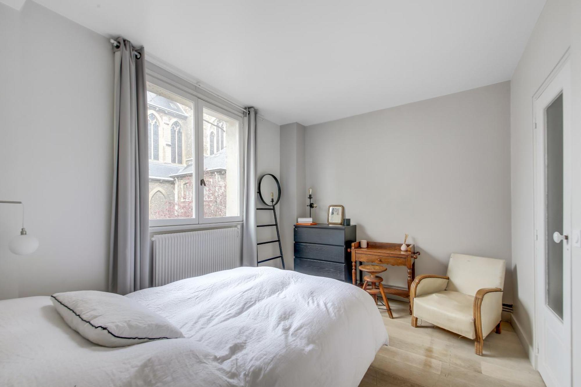 Stunning 2br Flat With Terrace Near Metro Station Apartment *