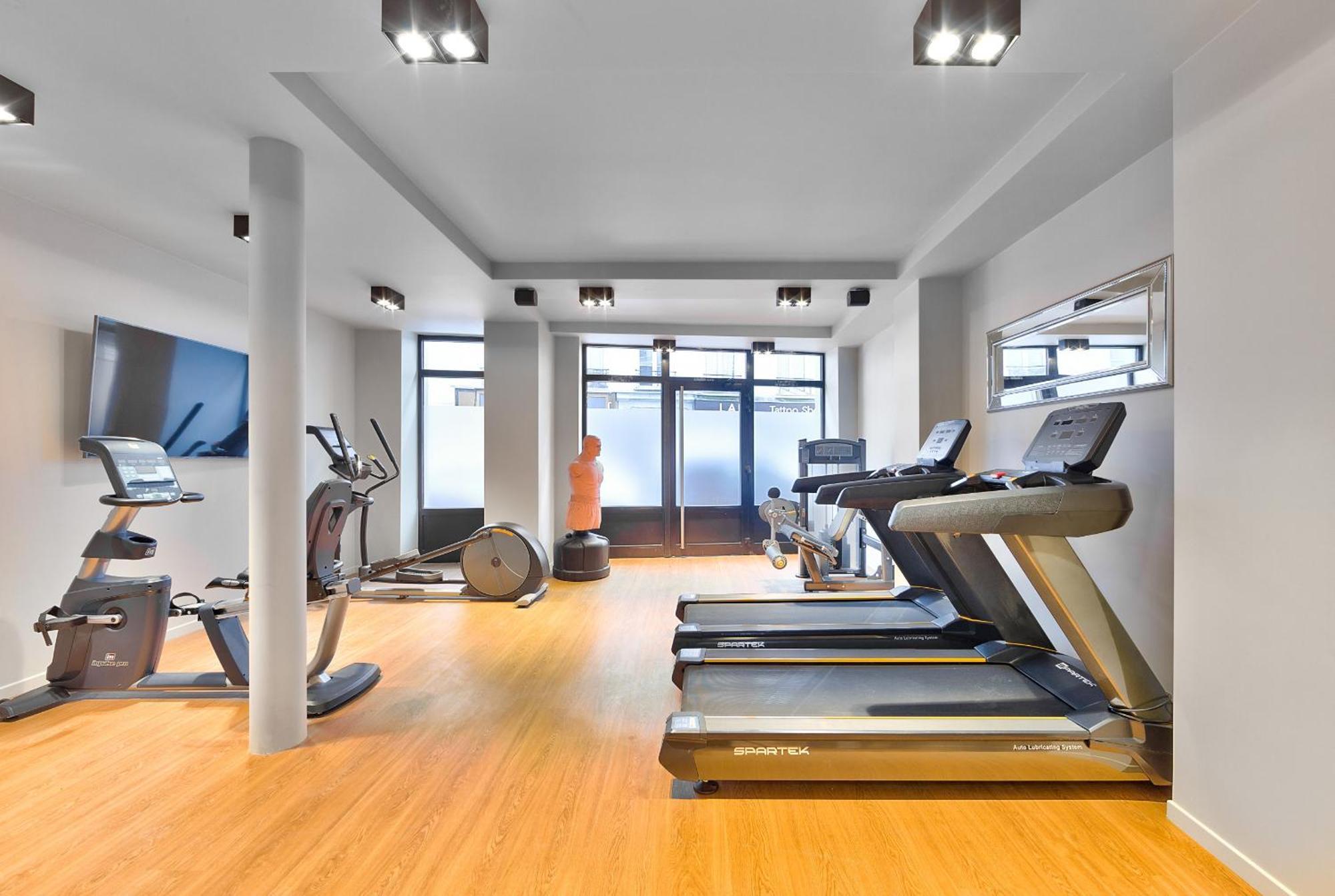 Urban Flat 97 - Spacious 1 Bedroom In Apartamento Paris