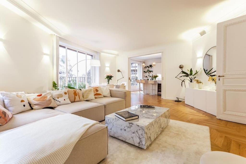Maison Josephine Stunning Champs-elysees 3 Bedrooms Apartment Paris