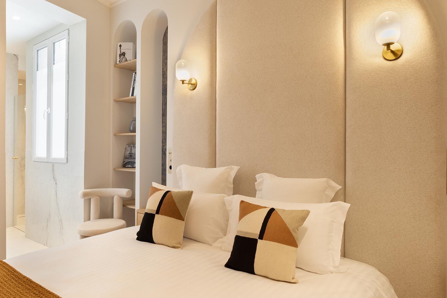 Maison Galante's With Services In La Madeleine - Opera Paris