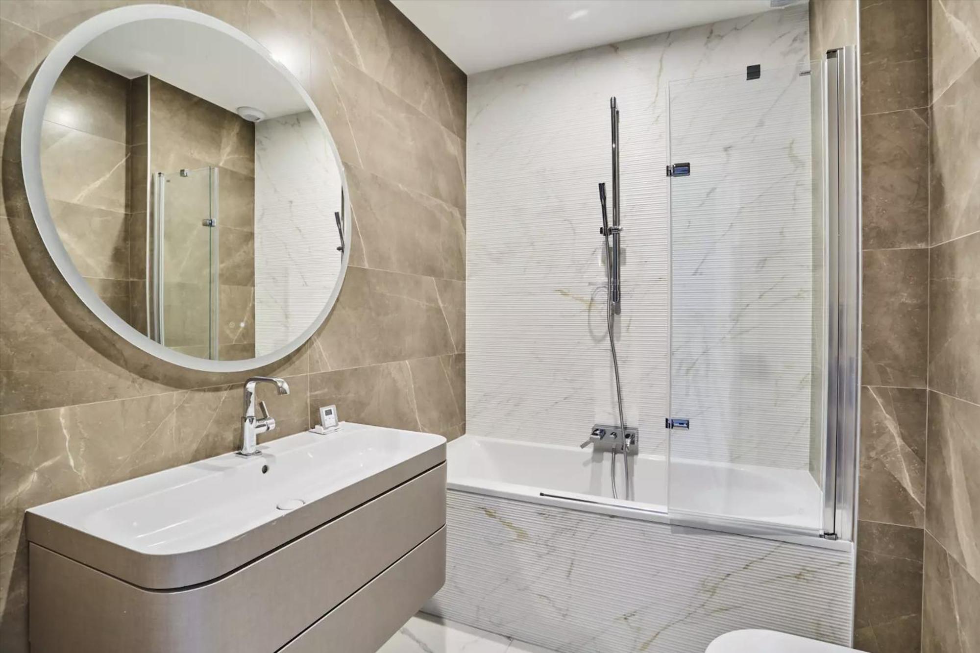 Apartment Luxueux Familial 5 Bd, Parc Monceau Paris
