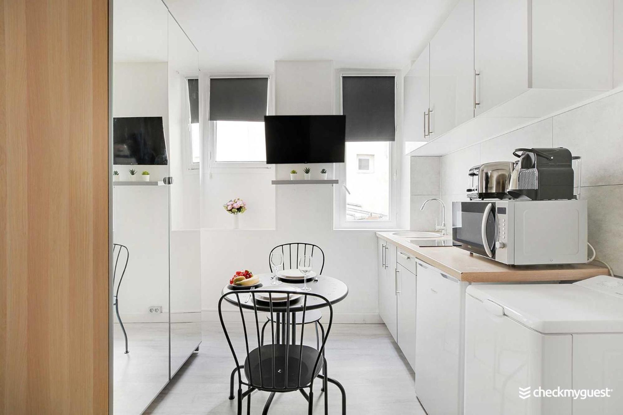 Lovely Studio In The Heart Of The Marais Apartment Paris