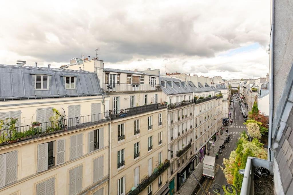 Charming Ideally Located In Paris, 9th Apartment