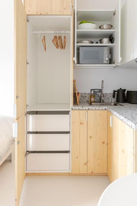 Apartment Charming Ideally Located In Paris, 9th