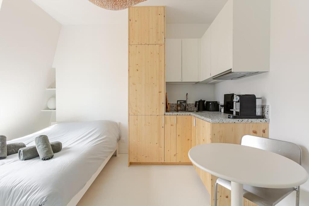 Charming Ideally Located In Paris, 9th Apartment Paris