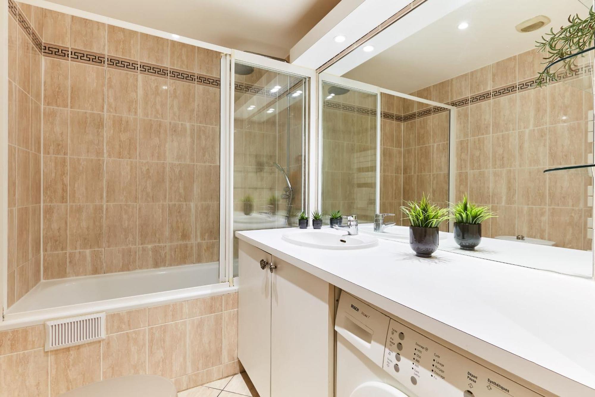 Latin Quarter - 1br With Balcony - Cityapartmentstay Apartamento Paris