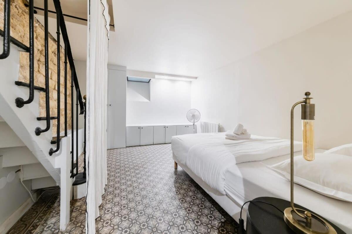 Zzz La Bruyere 9 Paris