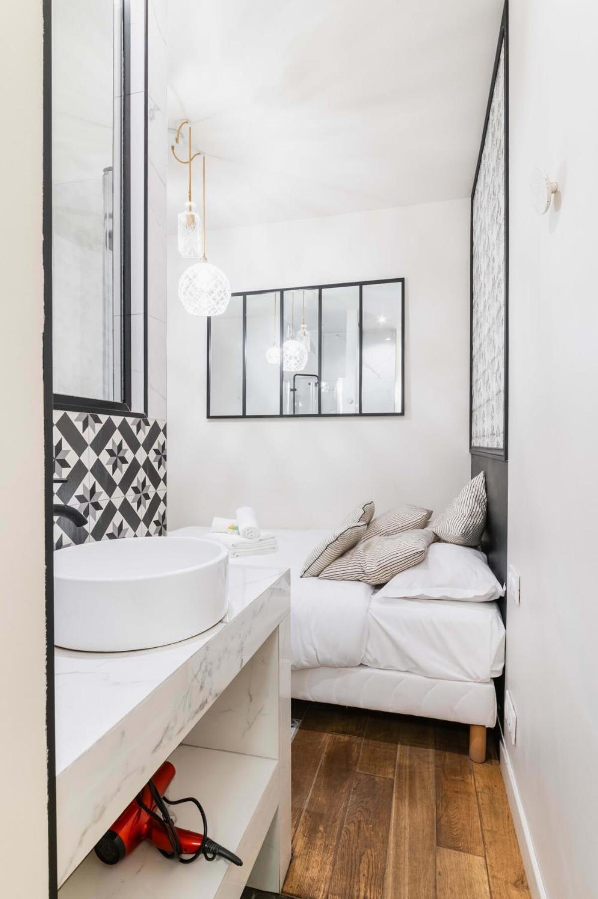 Zzz La Bruyere 9 Appartement Paris
