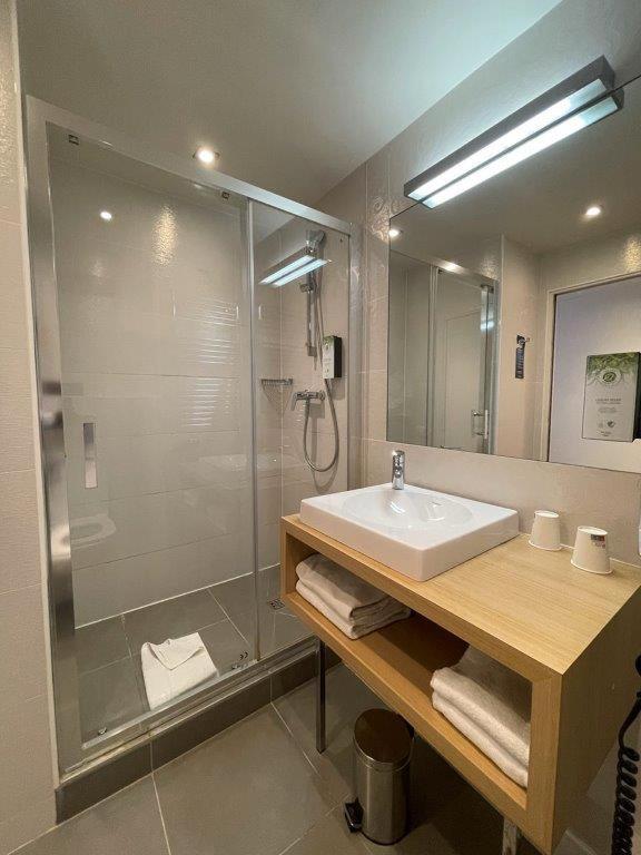 Hotel Kyriad 18 - Porte De Clignancourt - Montmartre Paris
