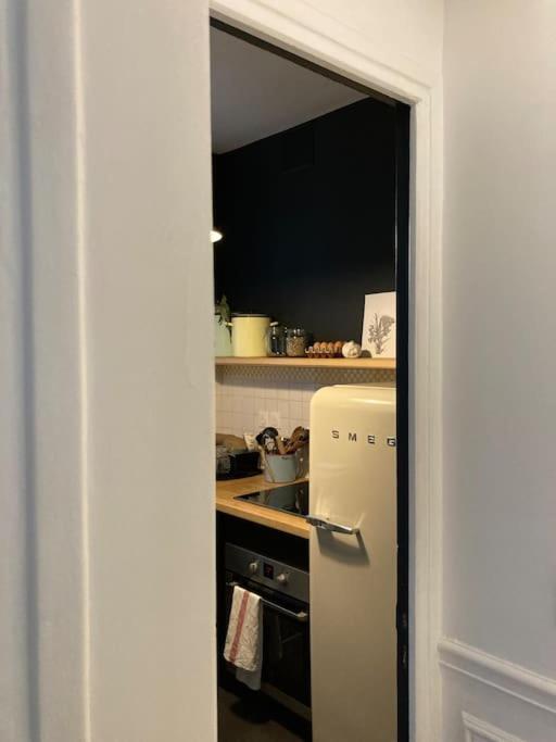 Cosy In Montmartre 2-3 People - Hausmann Style Apartment *