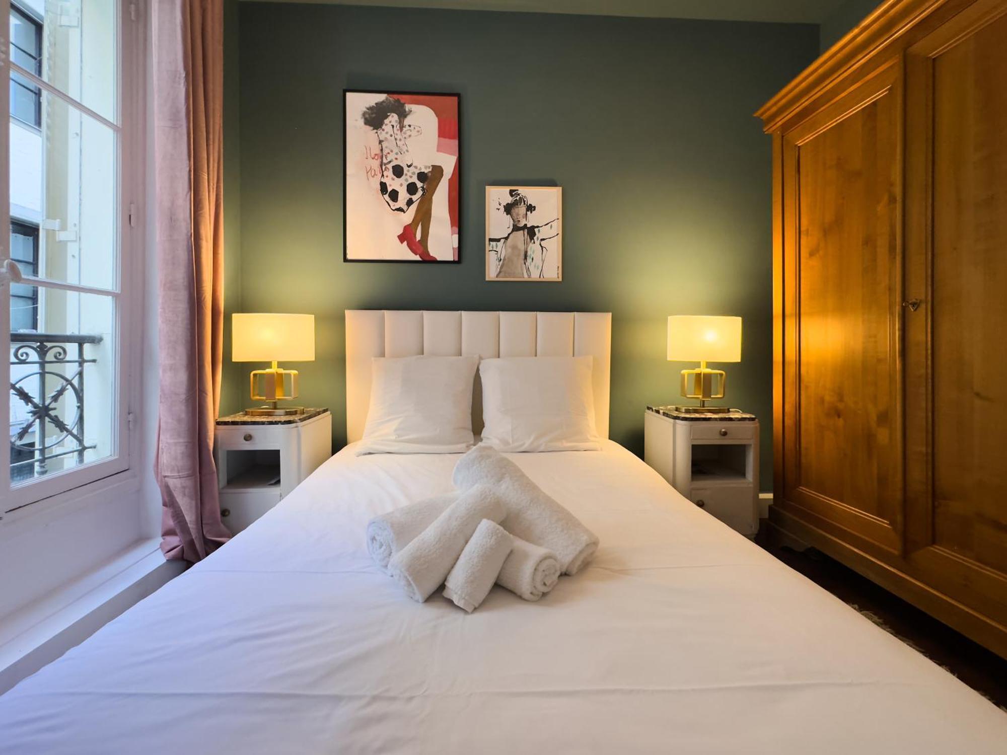 Penbed-2br- Lovely Parisian Near Bastille Apartment *