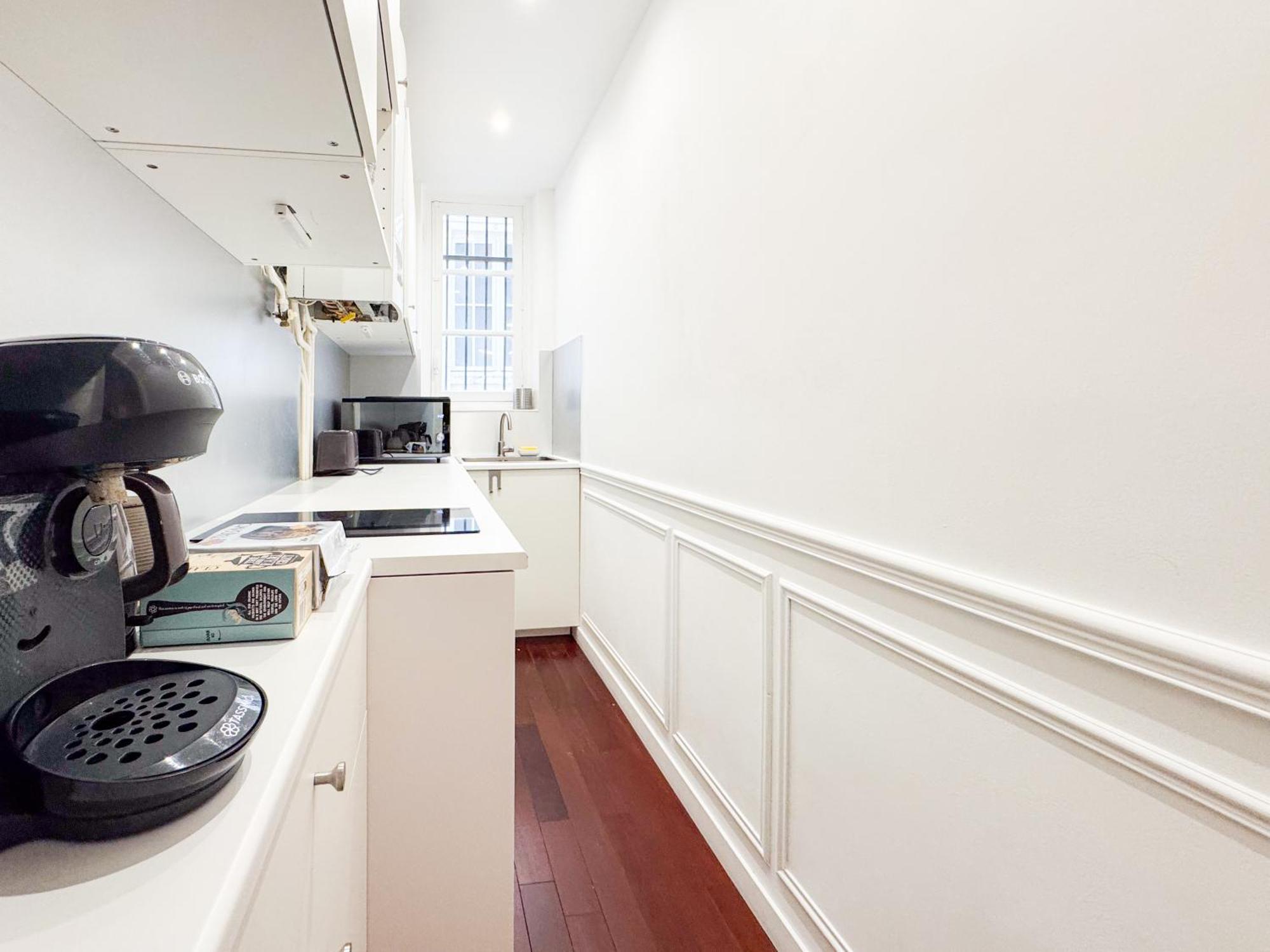 Penbed-2br- Lovely Parisian Near Bastille