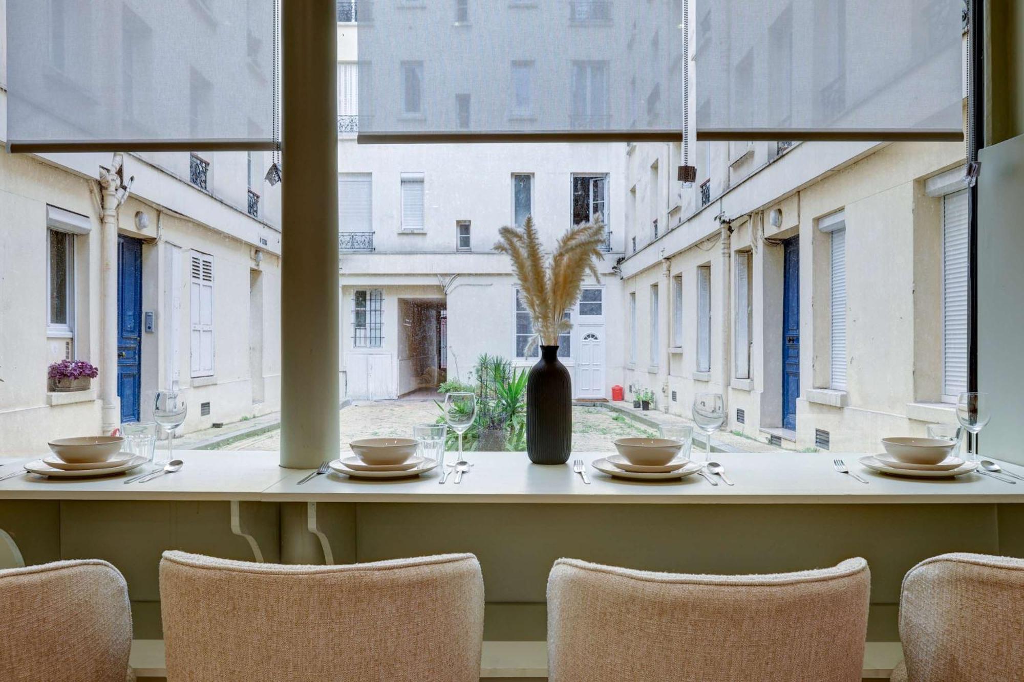 Place De La Nation Cozy 2bd Duplex Apartment Paris