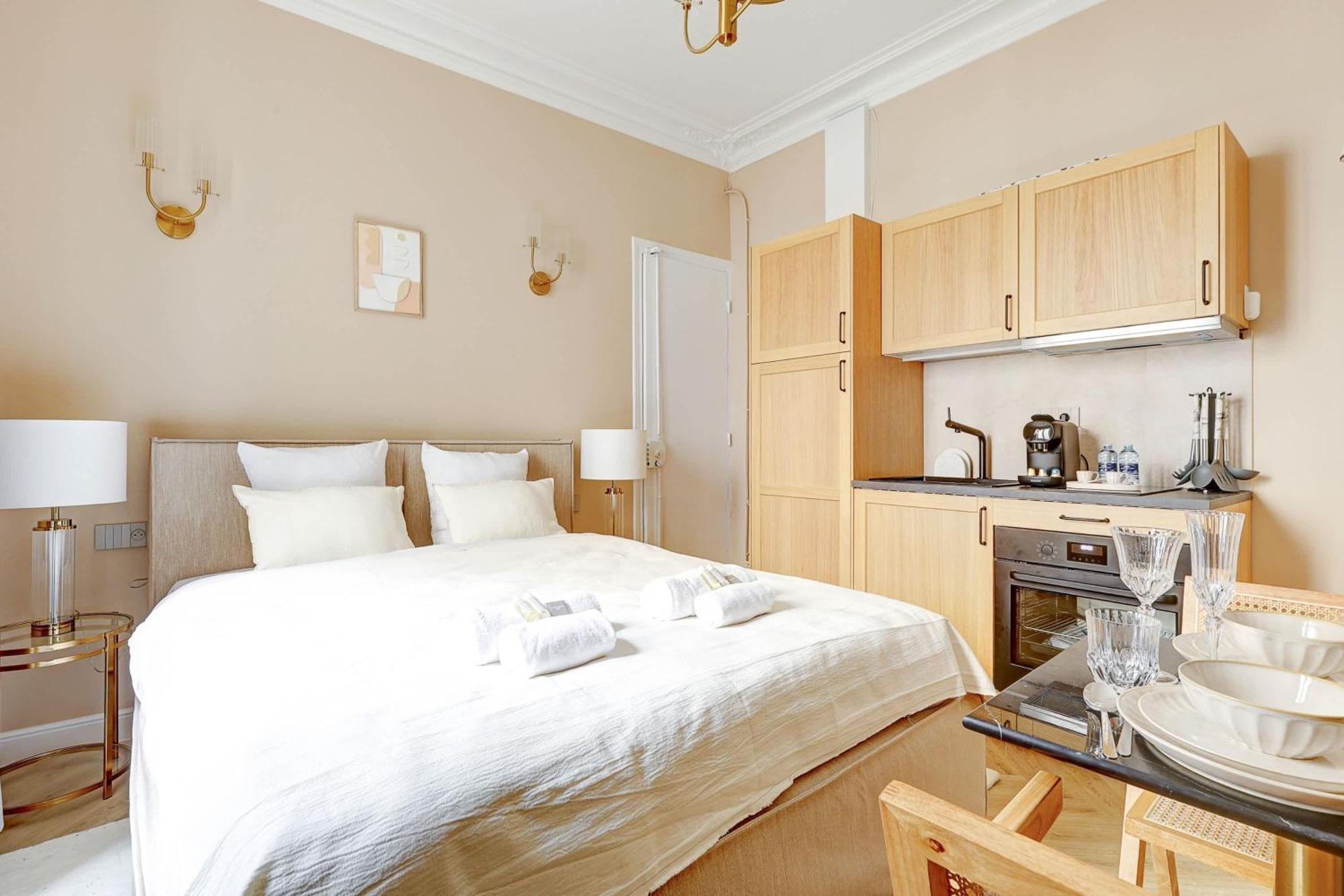 Luxueuse Haussmannienne A Apartamento *