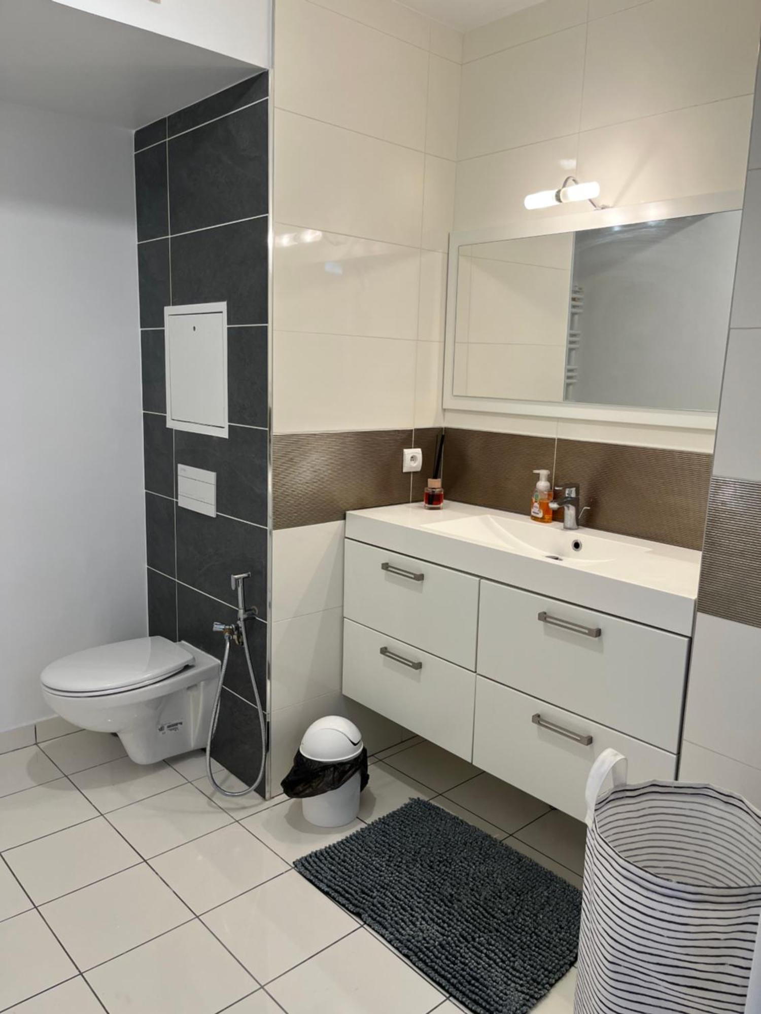 17 Apartment Paris