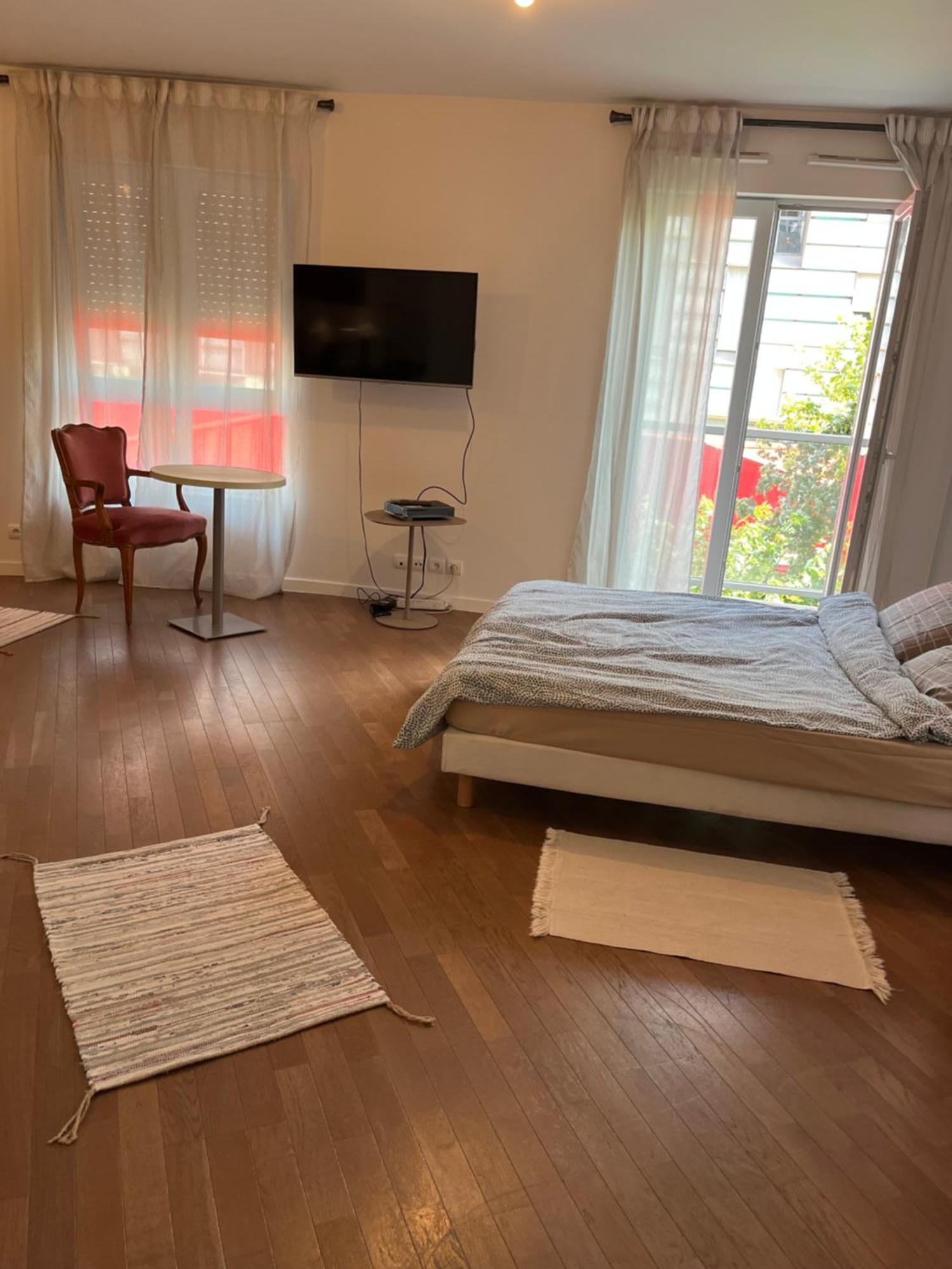 Apartment 17