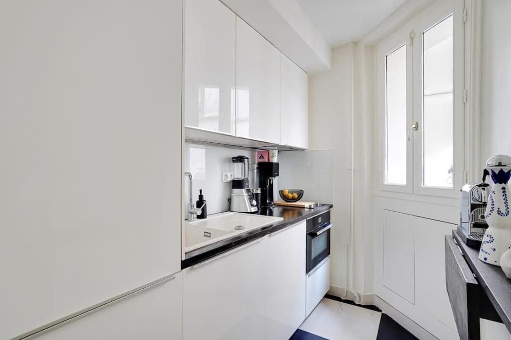 Proche Champs Elysees Apartment *