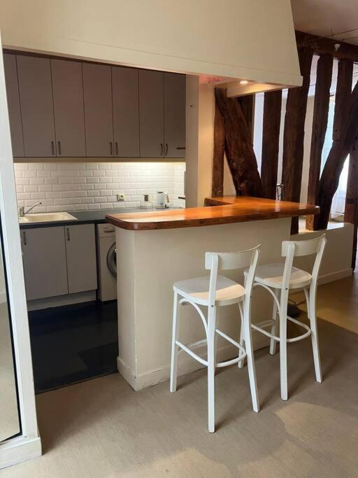 Apartment Grande Chambre Dans Studio Paris